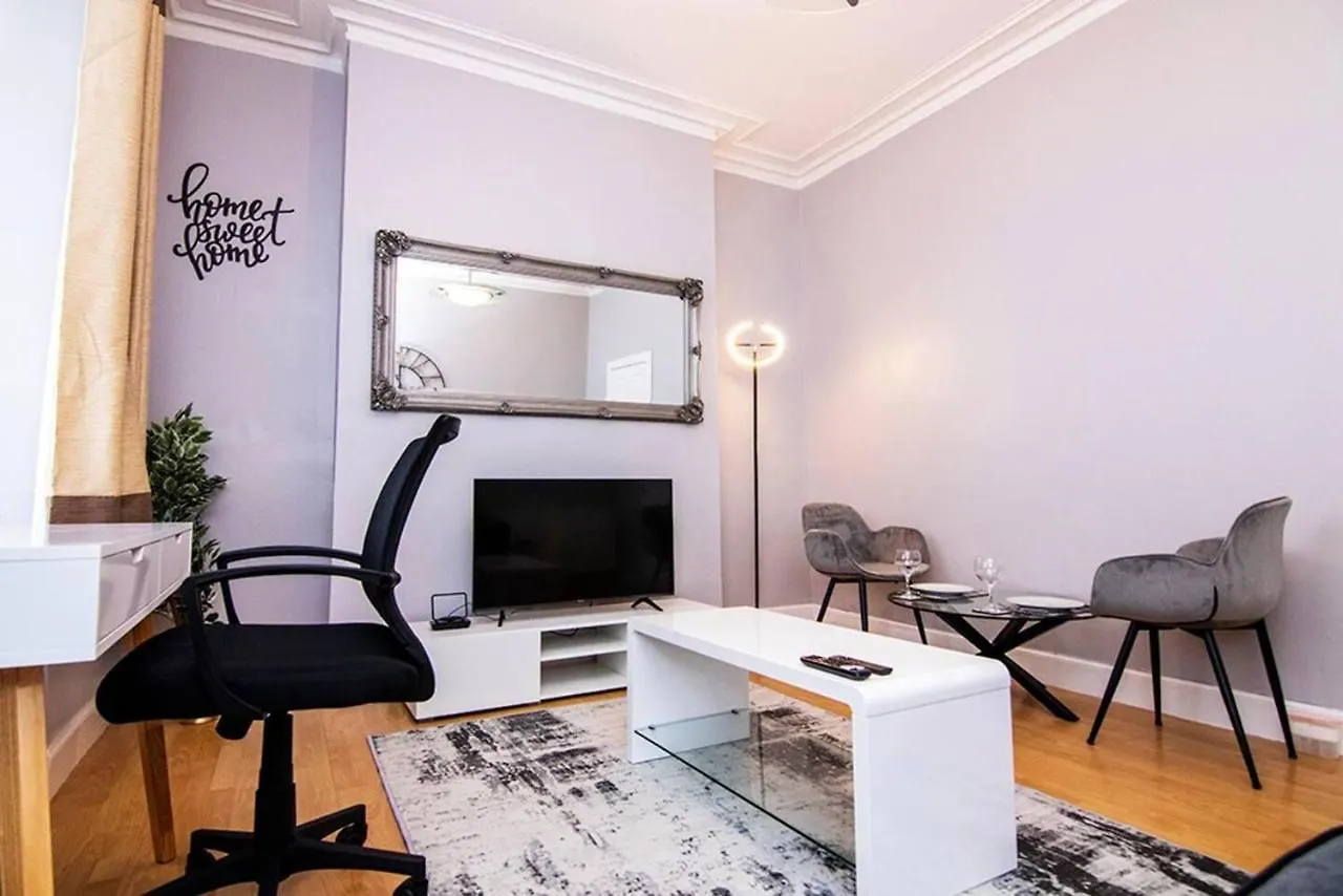 The SUMMIT Holburn - 1-Bed Apartment Aberdeen