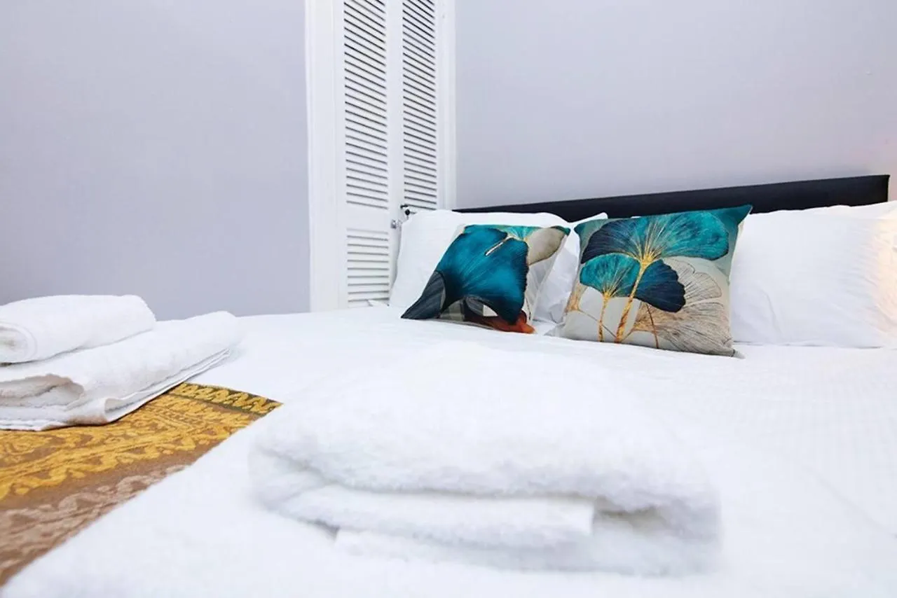 The SUMMIT Holburn - 1-Bed Apartment Aberdeen